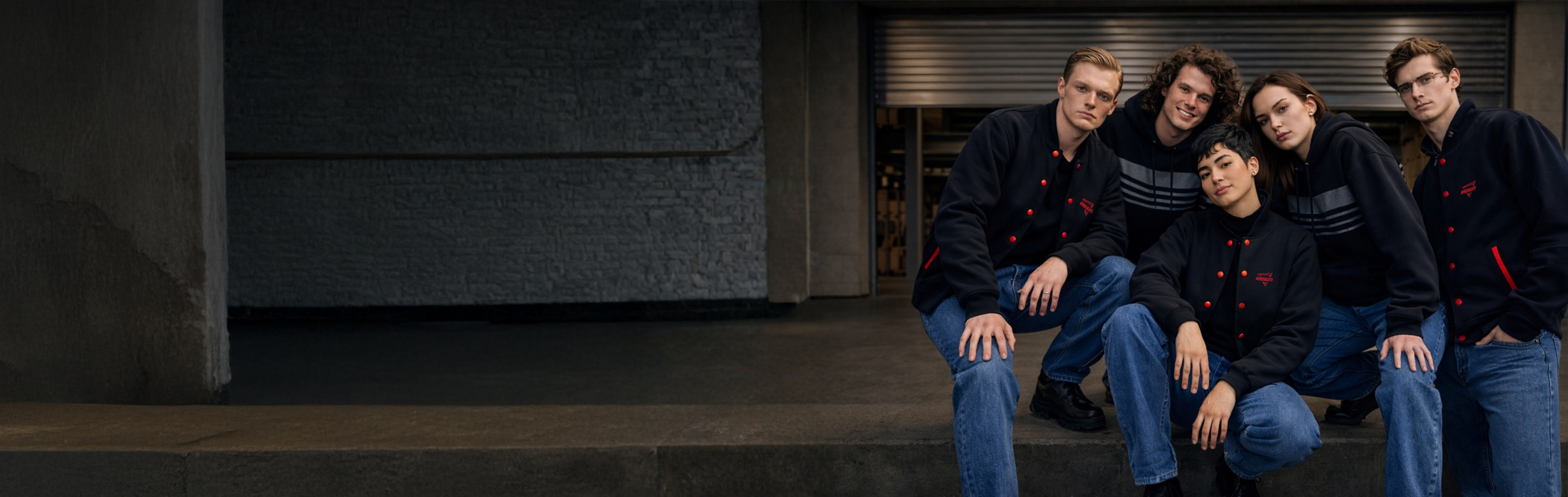  İşinizi Kolaylaştıran Kurumsal Kıyafetler / Kurumsal İş Kıyafetleri